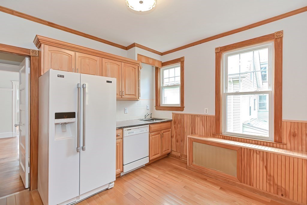 14 Rice Street, Unit B Brookline, MA 02445 - Photo 17 of 26 Gallery Image 17