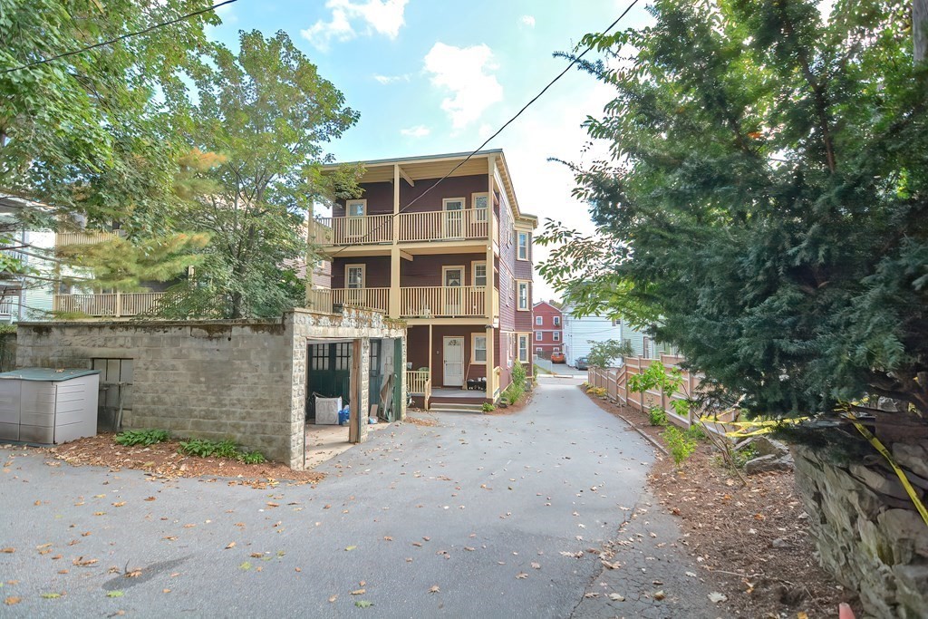 14 Rice Street, Unit B Brookline, MA 02445 - Photo 25 of 26 Gallery Image 25