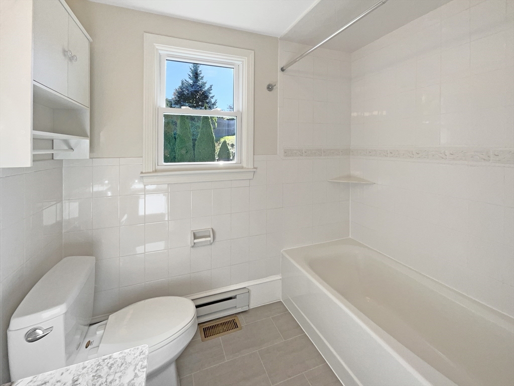 14 Edgewood Road Milford, MA 01757 - Photo 19 of 28 Gallery Image 19