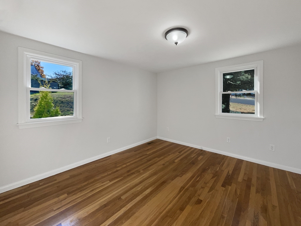 14 Edgewood Road Milford, MA 01757 - Photo 5 of 28 Gallery Image 5