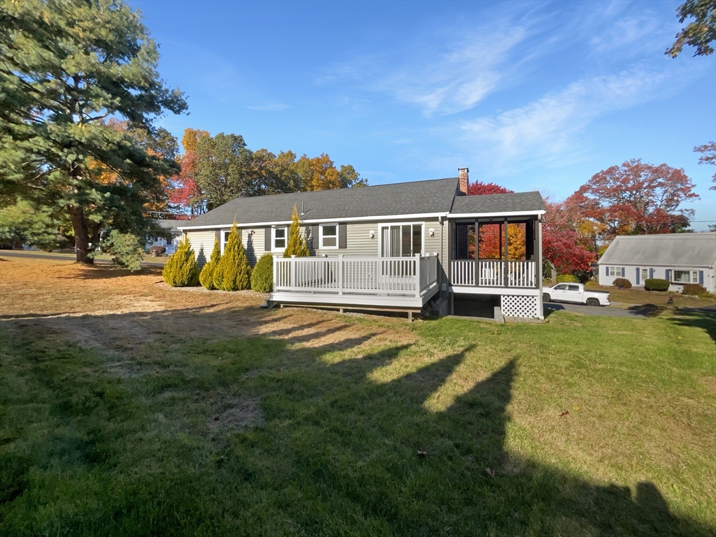 14 Edgewood Road Milford, MA 01757 - Photo 8 of 28 Gallery Image 8