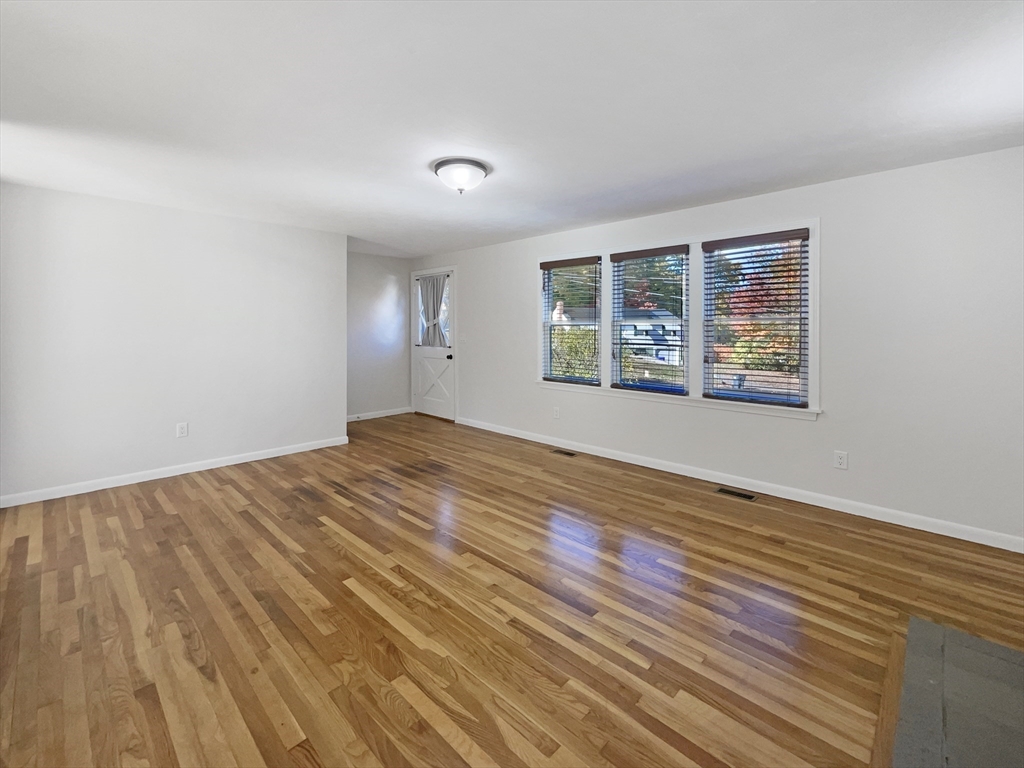 14 Edgewood Road Milford, MA 01757 - Photo 10 of 28 Gallery Image 10