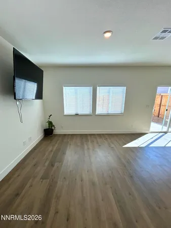 $2,400 | 1933 Muscovite Drive, Sparks, NV 89436