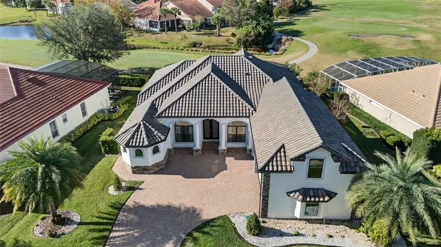 a view of a house with entertaining space