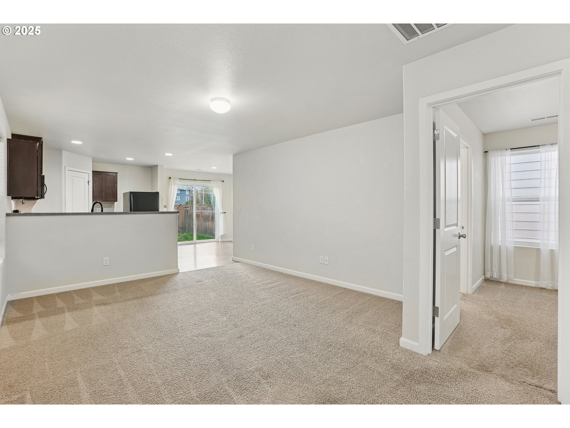 902 South View Drive Molalla, OR 97038 - Photo 4 of 24 a view of a kitchen with a sink