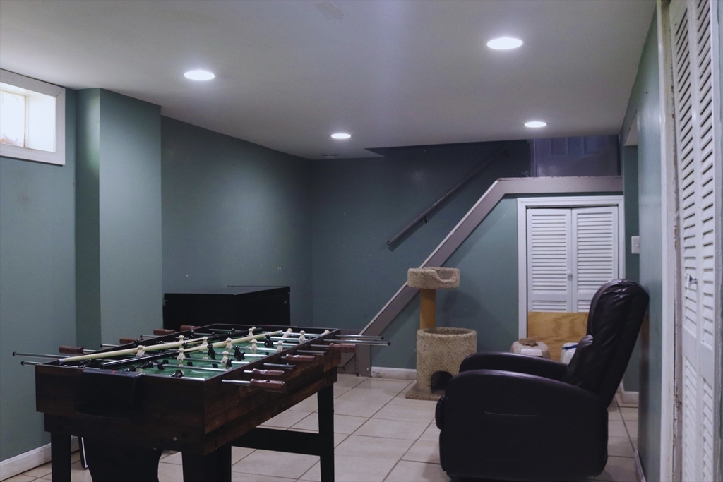 27 Bushwick Place Springfield, MA 01109 - Photo 15 of 17 Gallery Image 15