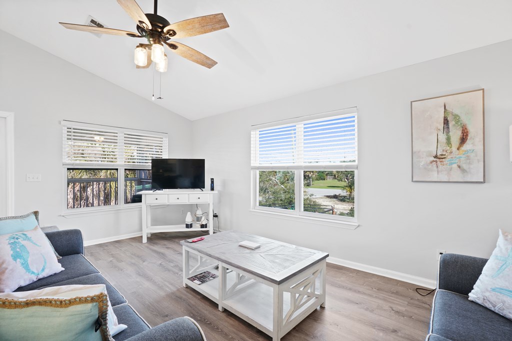 136 Selma Street Port St. Joe, FL 32456 - Photo 4 of 39