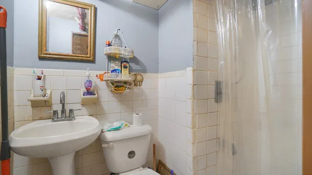 a bathroom with a toilet