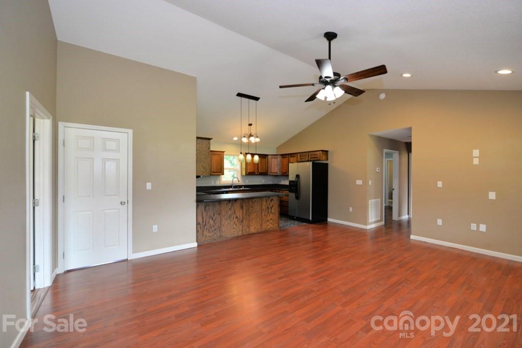 10 Parris Branch Road Sylva, NC 28779 - Photo 11 of 17 Gallery Image 11