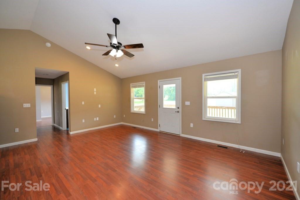 10 Parris Branch Road Sylva, NC 28779 - Photo 6 of 17 Gallery Image 6