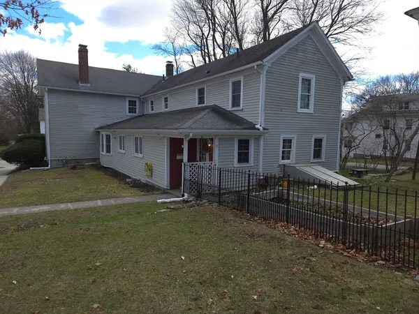 $680,000 | 100 Burncoat Street, Worcester, MA 01605