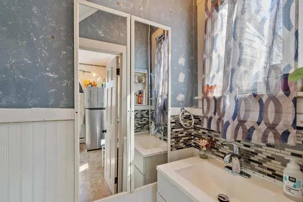 $645,000 | 100 Burncoat Street, Worcester, MA 01605