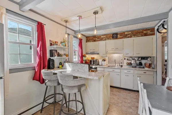 $699,900 | 100 Burncoat Street, Worcester, MA 01605