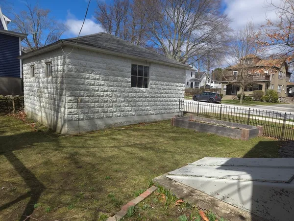 $645,000 | 100 Burncoat Street, Worcester, MA 01605
