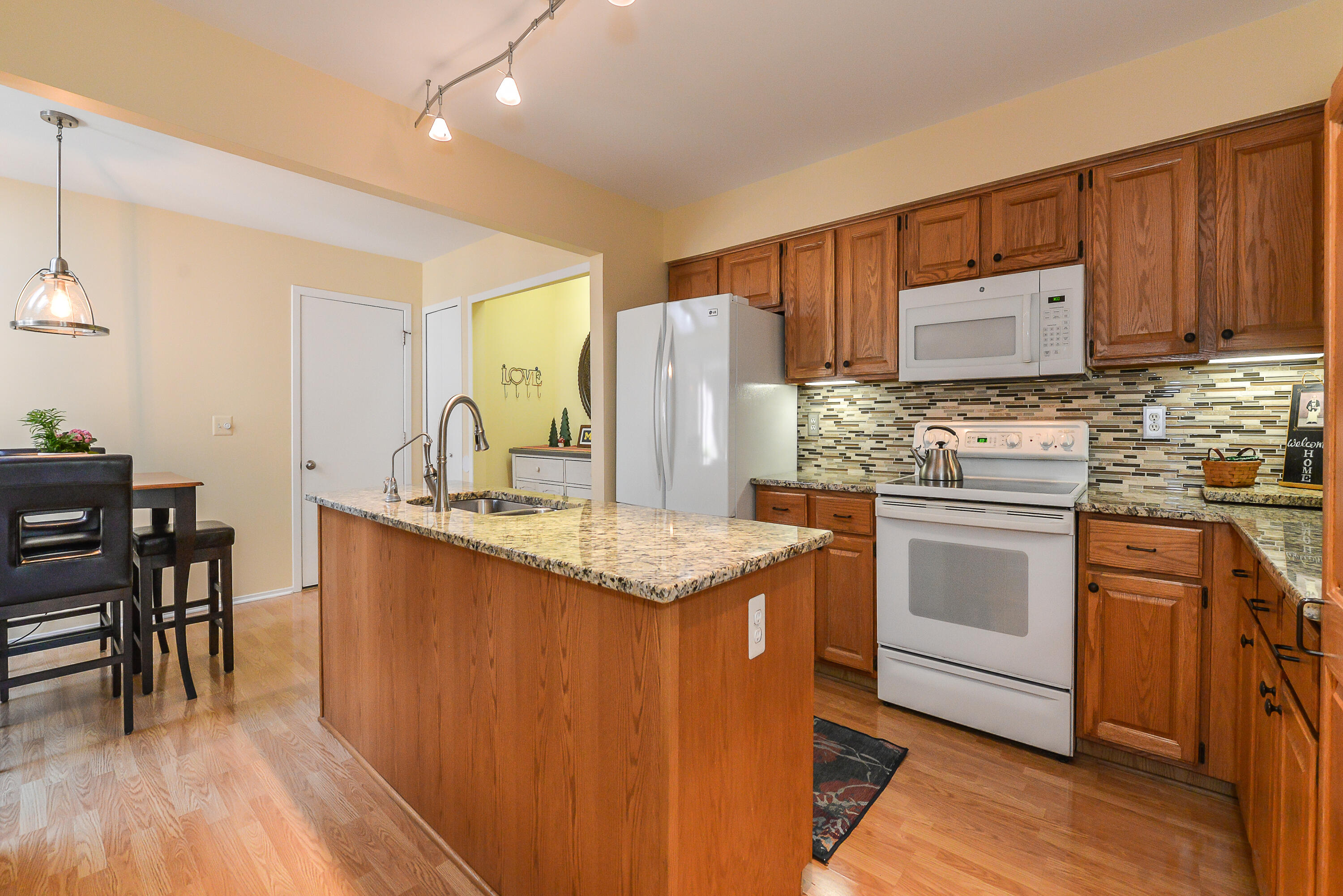 5432 Parkgrove Road Ann Arbor, MI 48103 - Photo 19 of 50 Kitchen