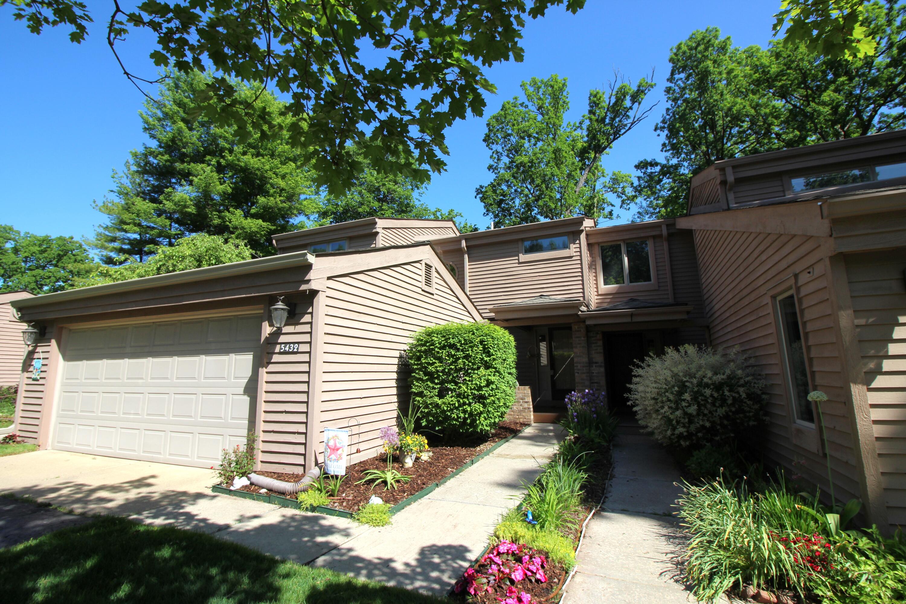 5432 Parkgrove Road Ann Arbor, MI 48103 - Photo 3 of 50 Front