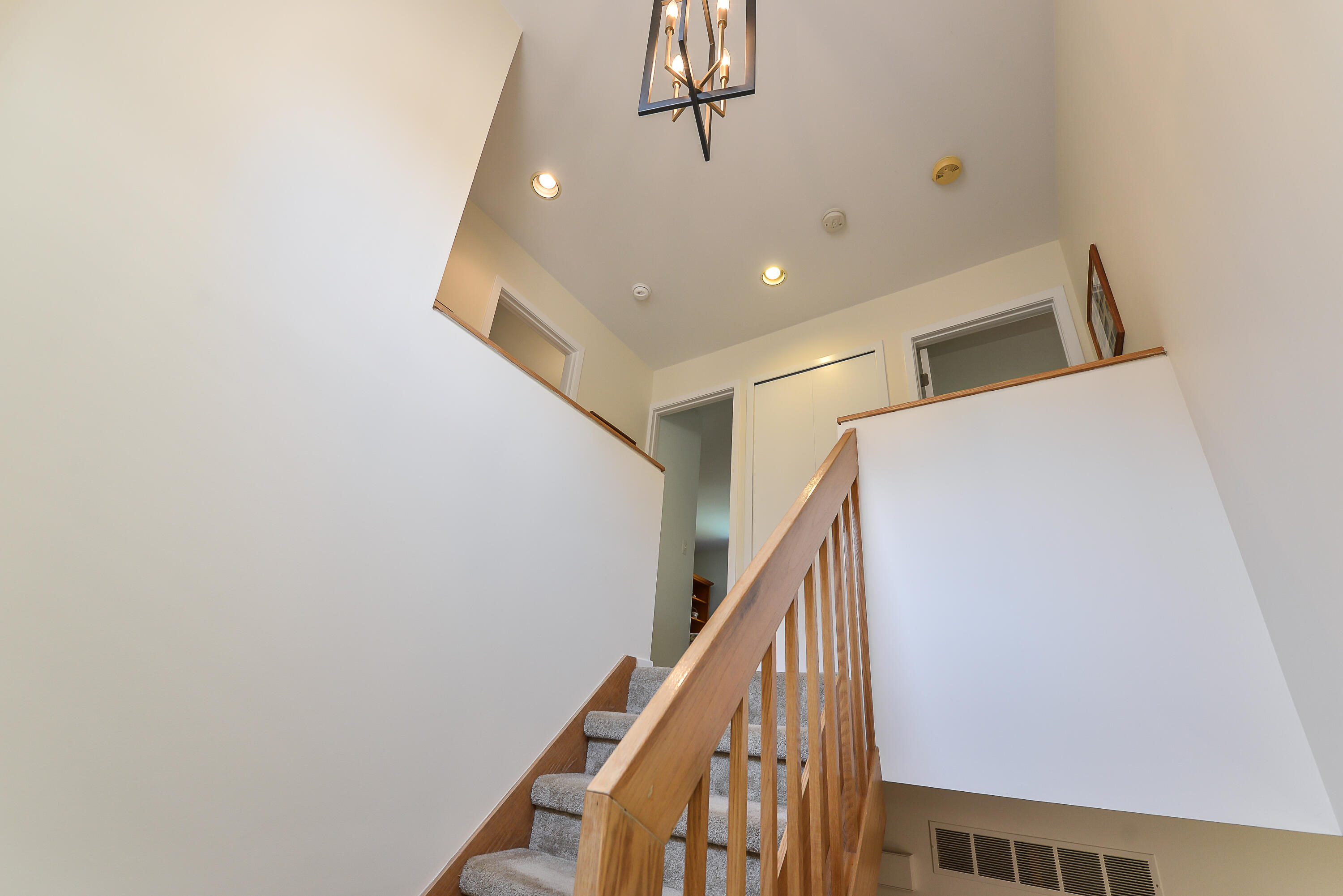 5432 Parkgrove Road Ann Arbor, MI 48103 - Photo 38 of 50 Staircase