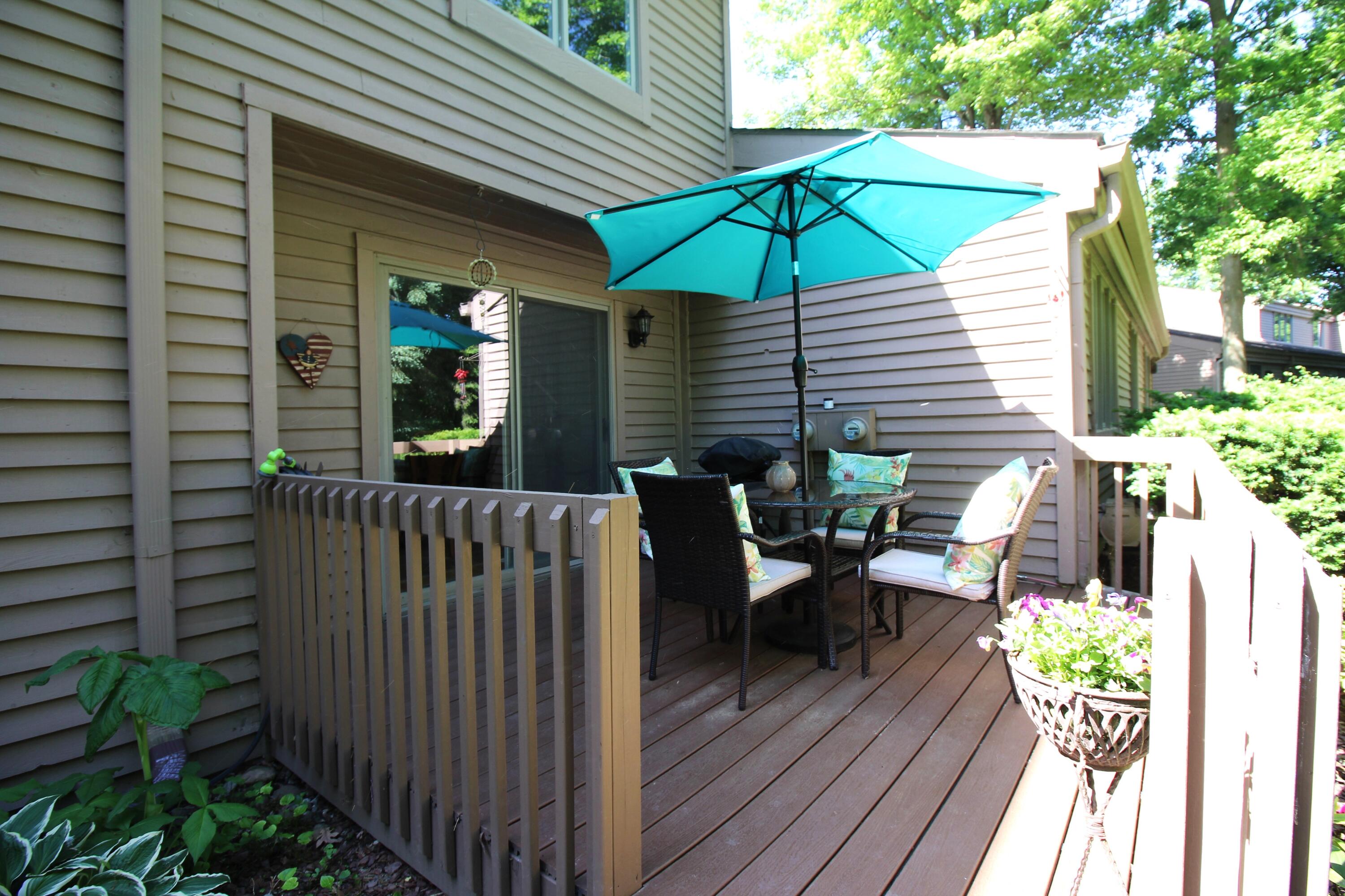 5432 Parkgrove Road Ann Arbor, MI 48103 - Photo 45 of 50 Trex deck