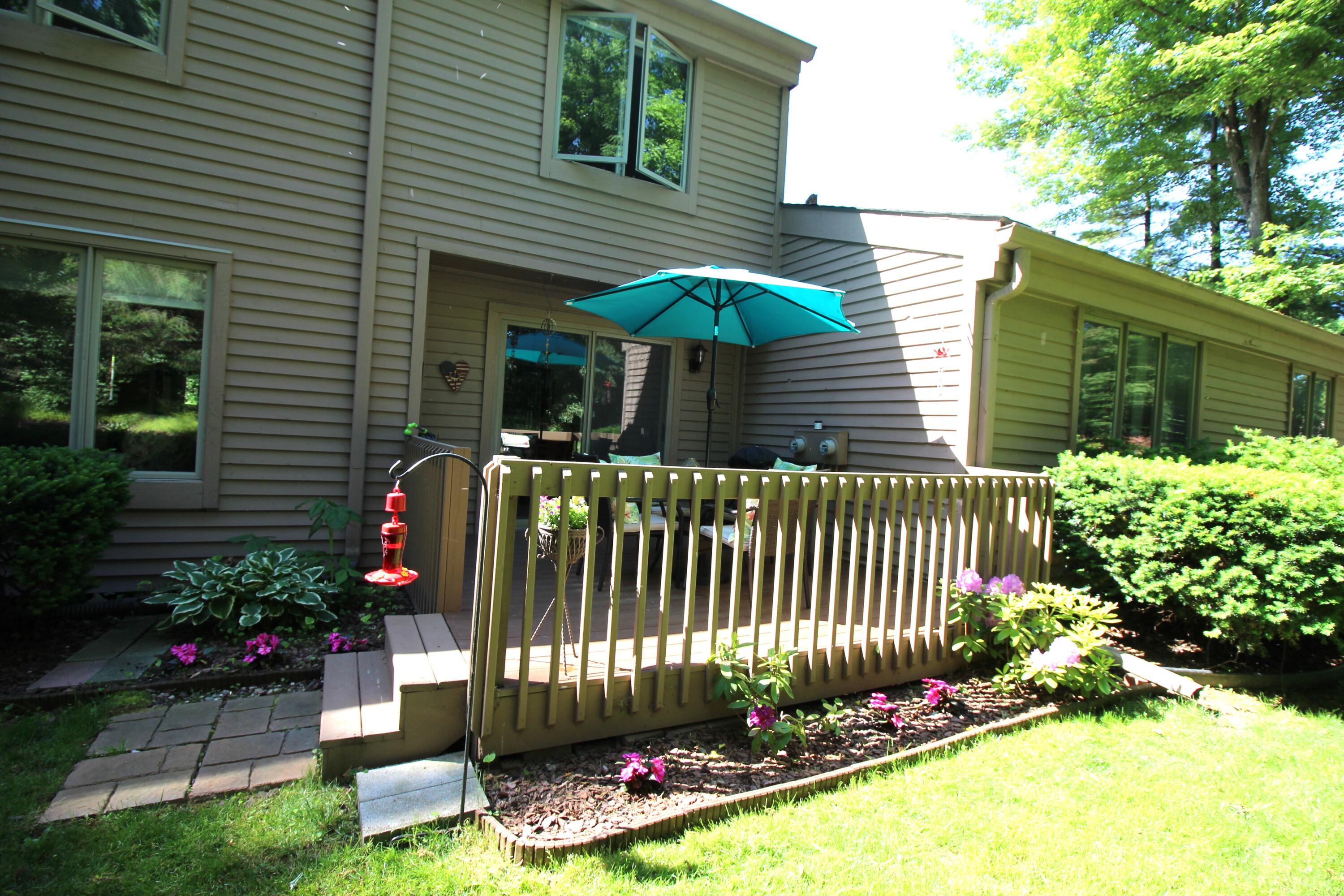 5432 Parkgrove Road Ann Arbor, MI 48103 - Photo 46 of 50 Deck