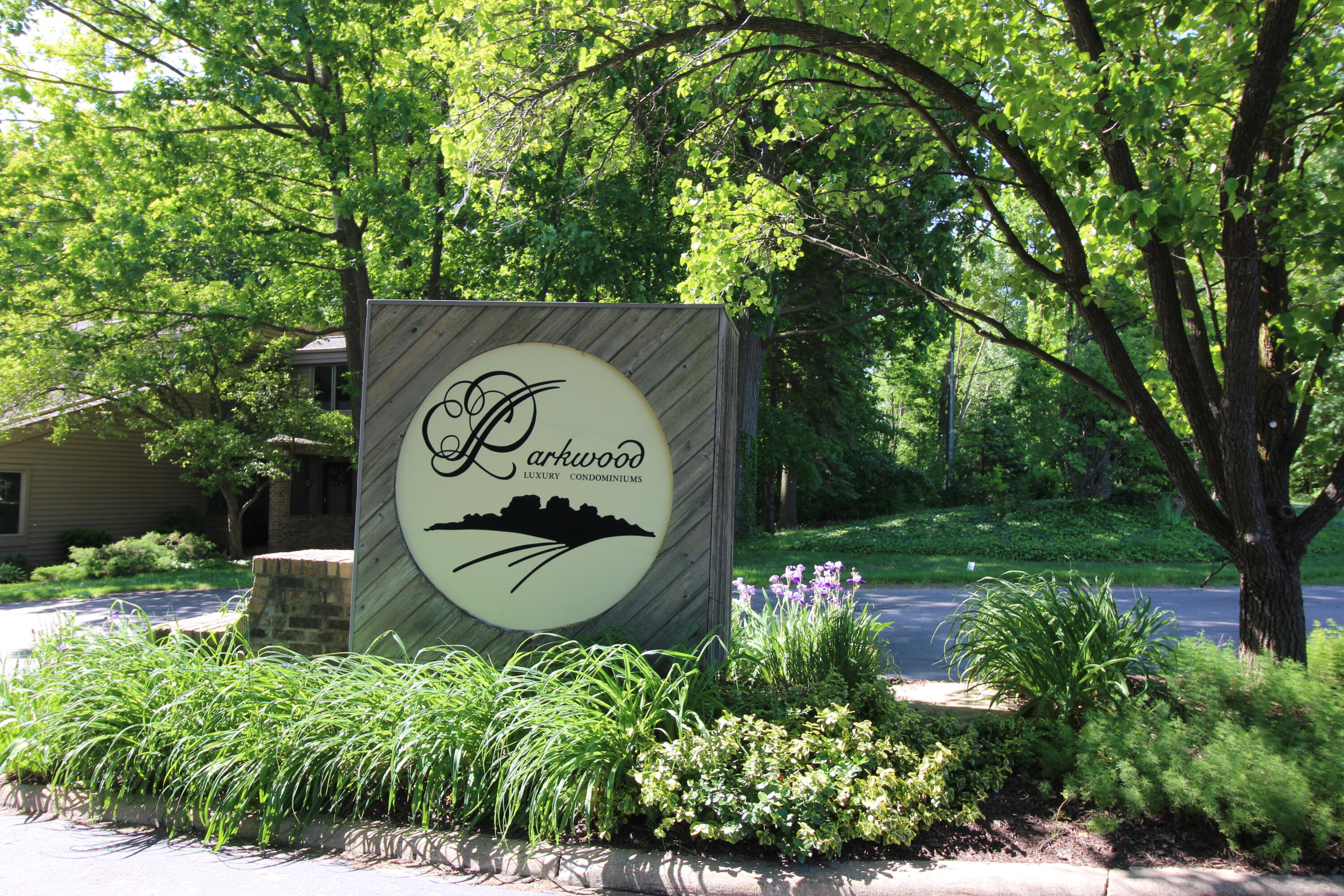 5432 Parkgrove Road Ann Arbor, MI 48103 - Photo 48 of 50 Front entrance