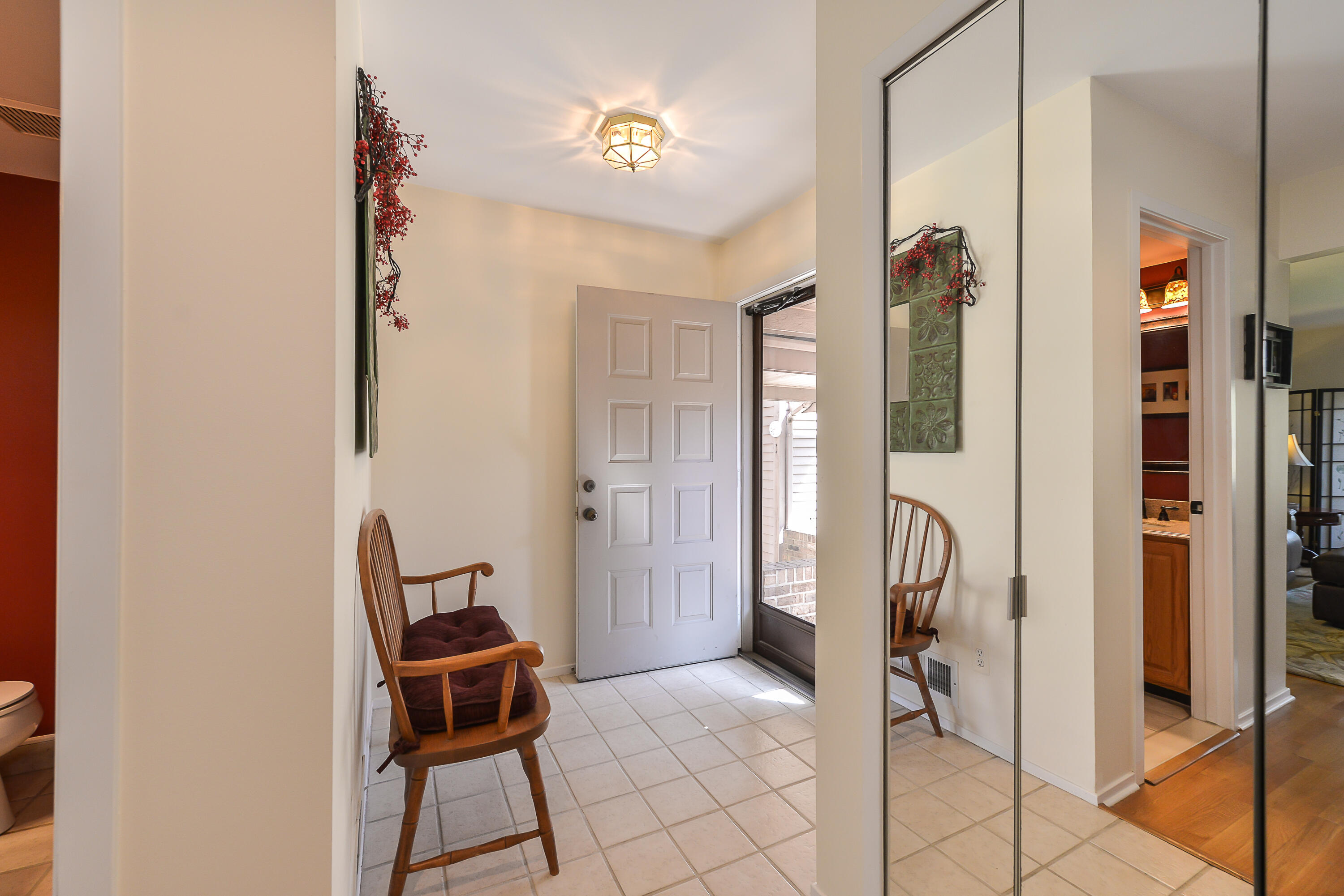 5432 Parkgrove Road Ann Arbor, MI 48103 - Photo 7 of 50 Foyer