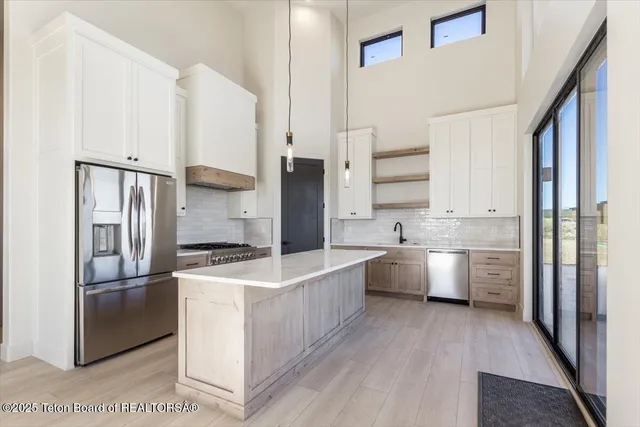 $1,695,000 | 9475 Buck Town Boulevard, Tetonia, ID 83452