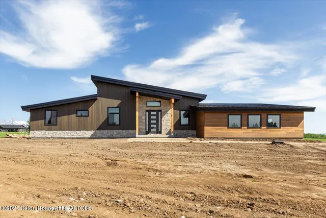 $1,695,000 | 9475 Buck Town Boulevard, Tetonia, ID 83452