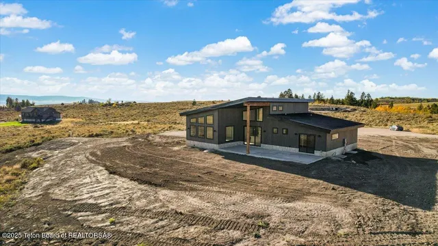 $1,695,000 | 9475 Buck Town Boulevard, Tetonia, ID 83452