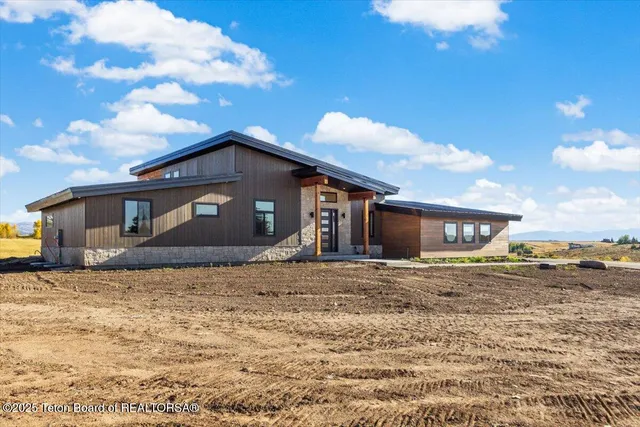$1,695,000 | 9475 Buck Town Boulevard, Tetonia, ID 83452