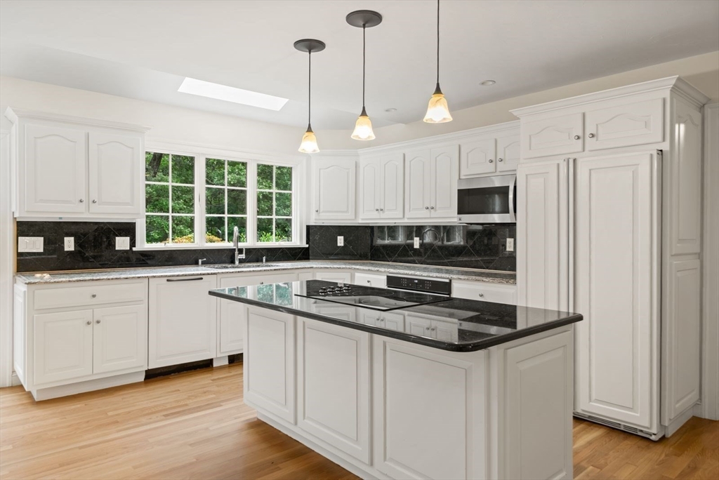 6 Old Harry Road Southborough, MA 01772 - Photo 10 of 30