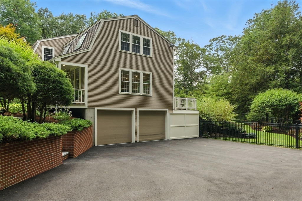 28 Janes Road Boxford, MA 01921 - Photo 39 of 41 front view of a house with a yard