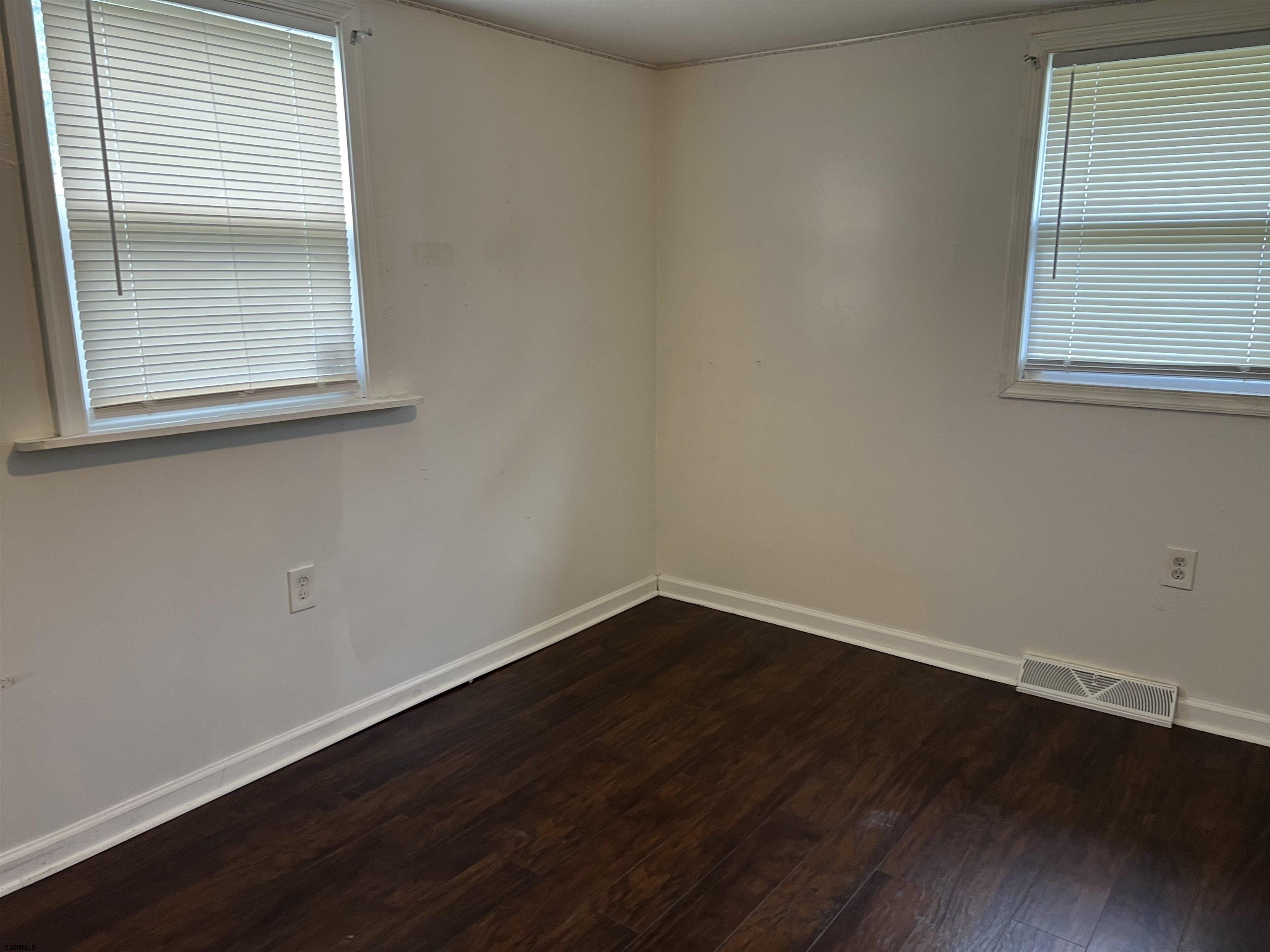2 Robin Road Egg Harbor Township, NJ 08234 - Photo 16 of 20 Gallery Image 16