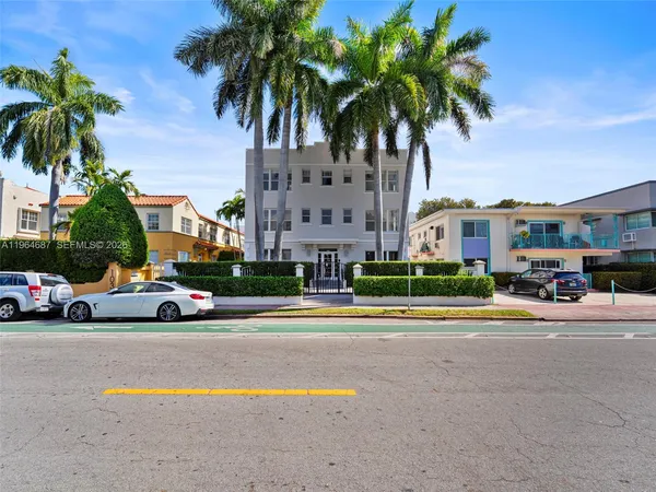 a view of a garden with pathway