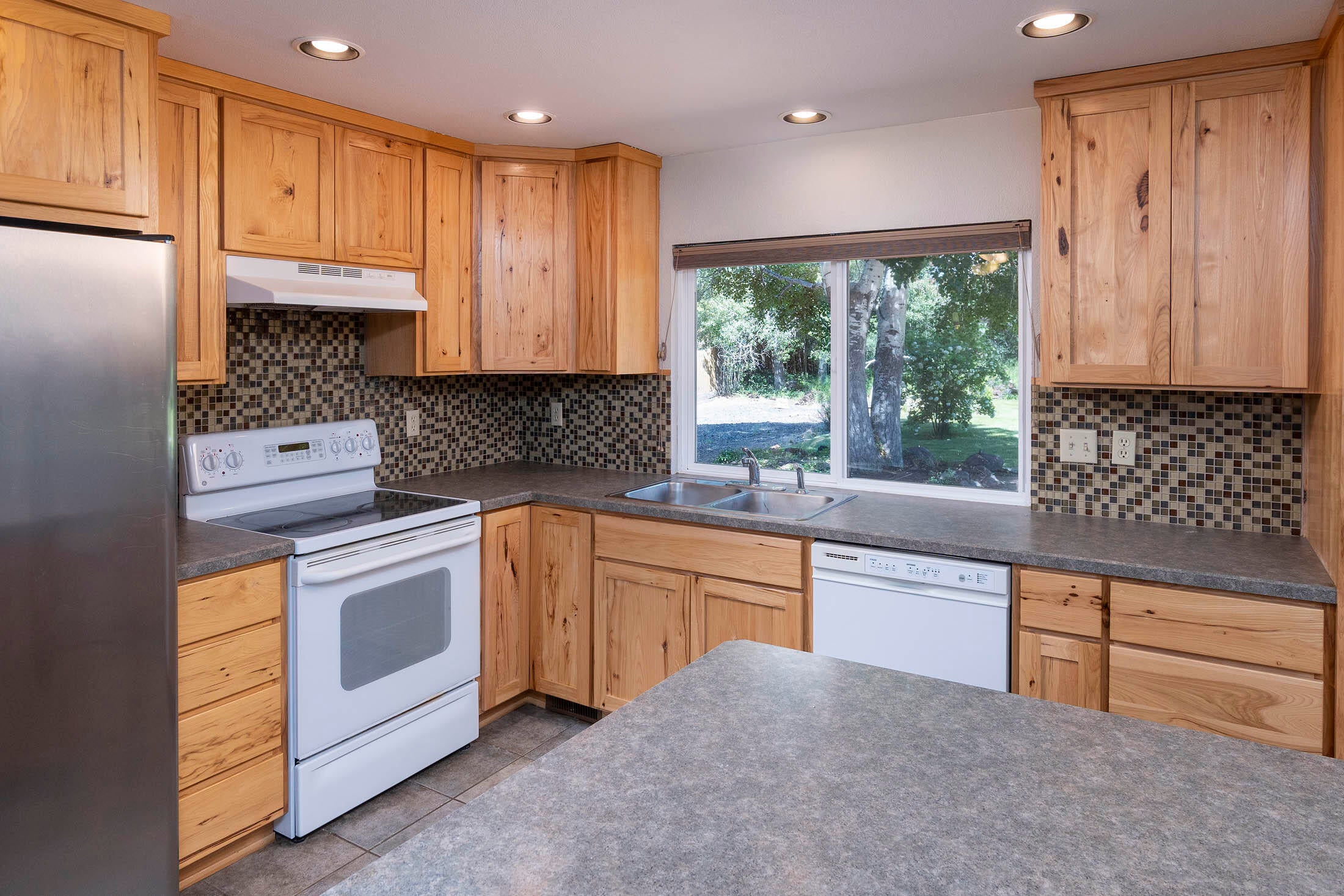 61180 Ladera Road Bend, OR 97702 - Photo 9 of 32 61180 Ladera Rd_0069 copy