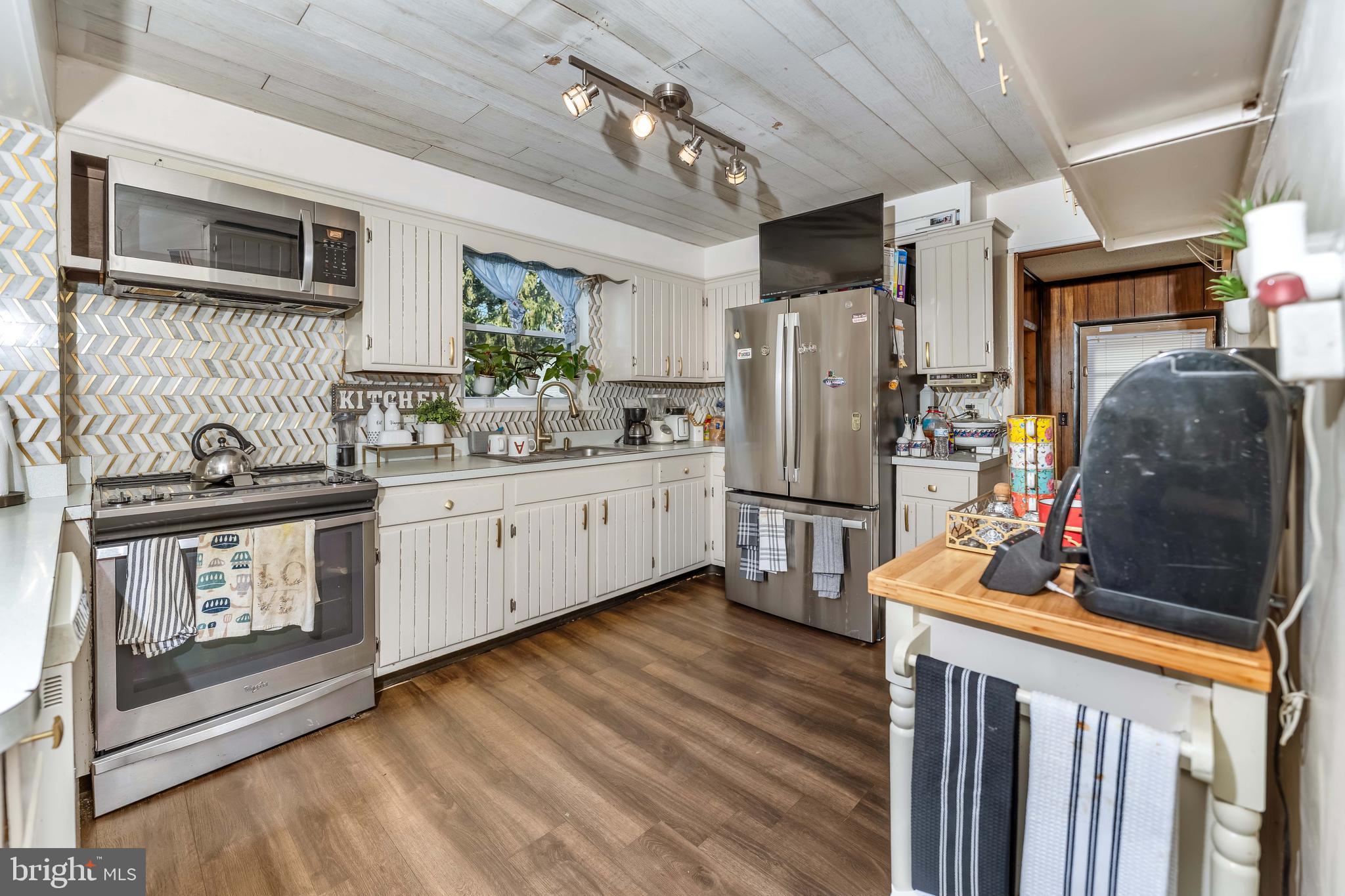 136 Linglestown Road Harrisburg, PA 17110 - Photo 11 of 25 Gallery Image 11