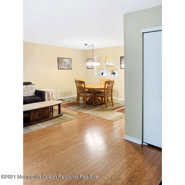 44 Quail Run Bayville, NJ 08721 - Photo 13 of 27 Dining Room/ Living Room Combo
