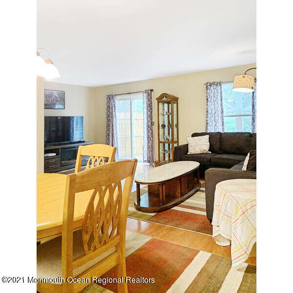 44 Quail Run Bayville, NJ 08721 - Photo 17 of 27 Dining Room/ Living Room Combo
