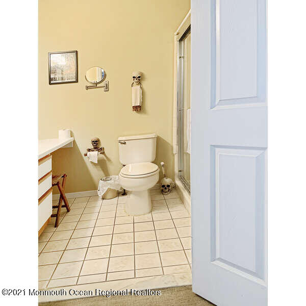 44 Quail Run Bayville, NJ 08721 - Photo 27 of 27 Master Bath