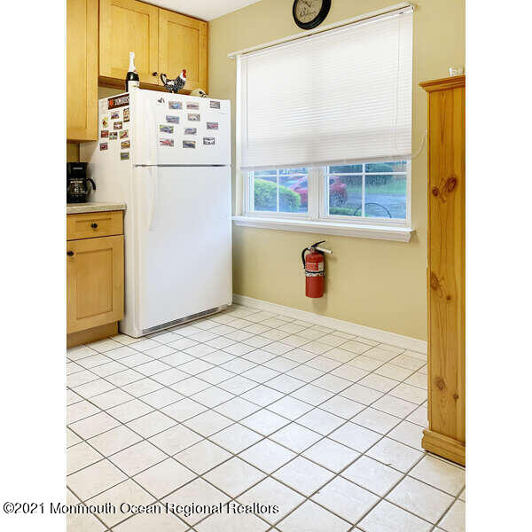 44 Quail Run Bayville, NJ 08721 - Photo 6 of 27 Kitchen