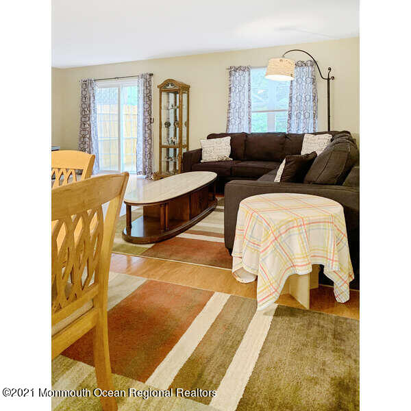 44 Quail Run Bayville, NJ 08721 - Photo 10 of 27 Dining Room/ Living Room Combo