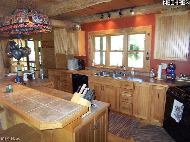 4844 Everett Road Akron, OH 44333 - Photo 5 of 19 Gallery Image 5