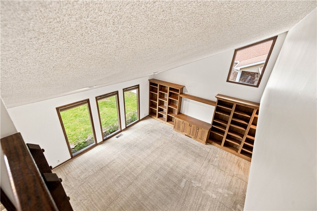 2670 South Forrest Green Drive Decatur, IL 62521 - Photo 8 of 13 Gallery Image 8