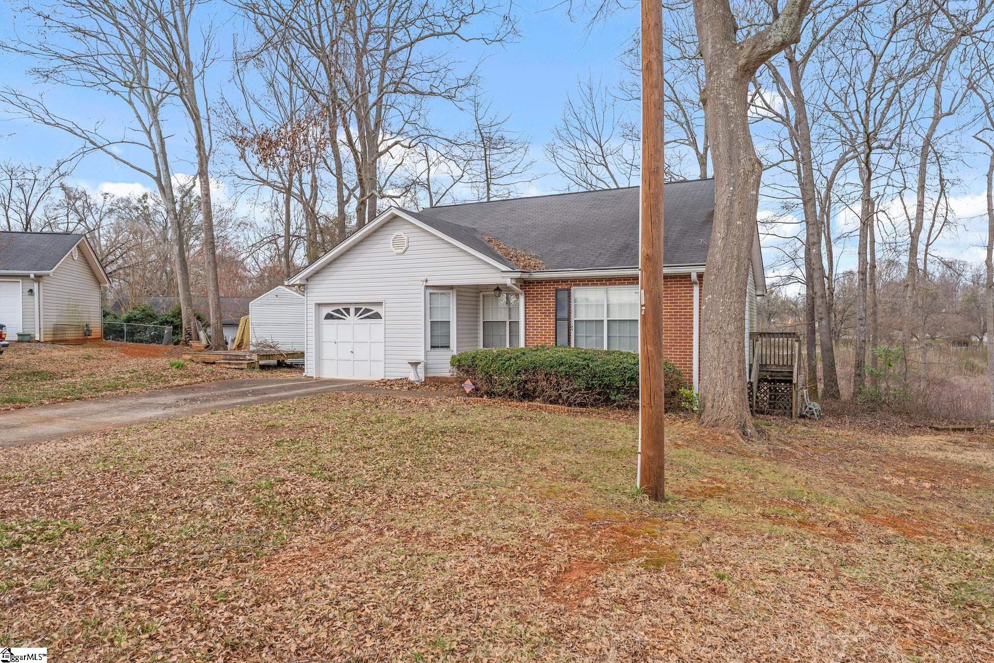 2 Ridgeside Court Greenville, SC 29617 - Photo 2 of 28 Gallery Image 2