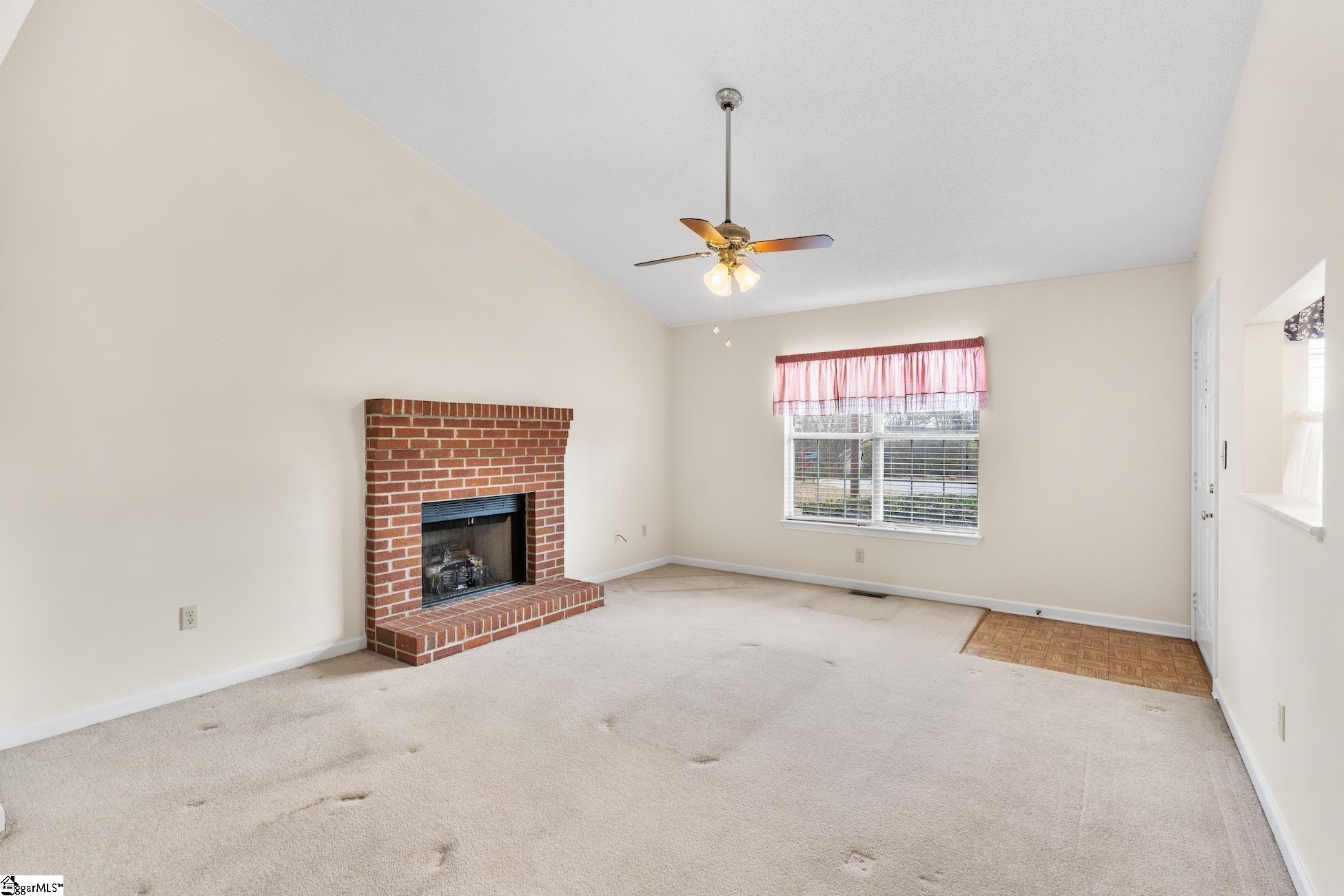 2 Ridgeside Court Greenville, SC 29617 - Photo 5 of 28 Gallery Image 5