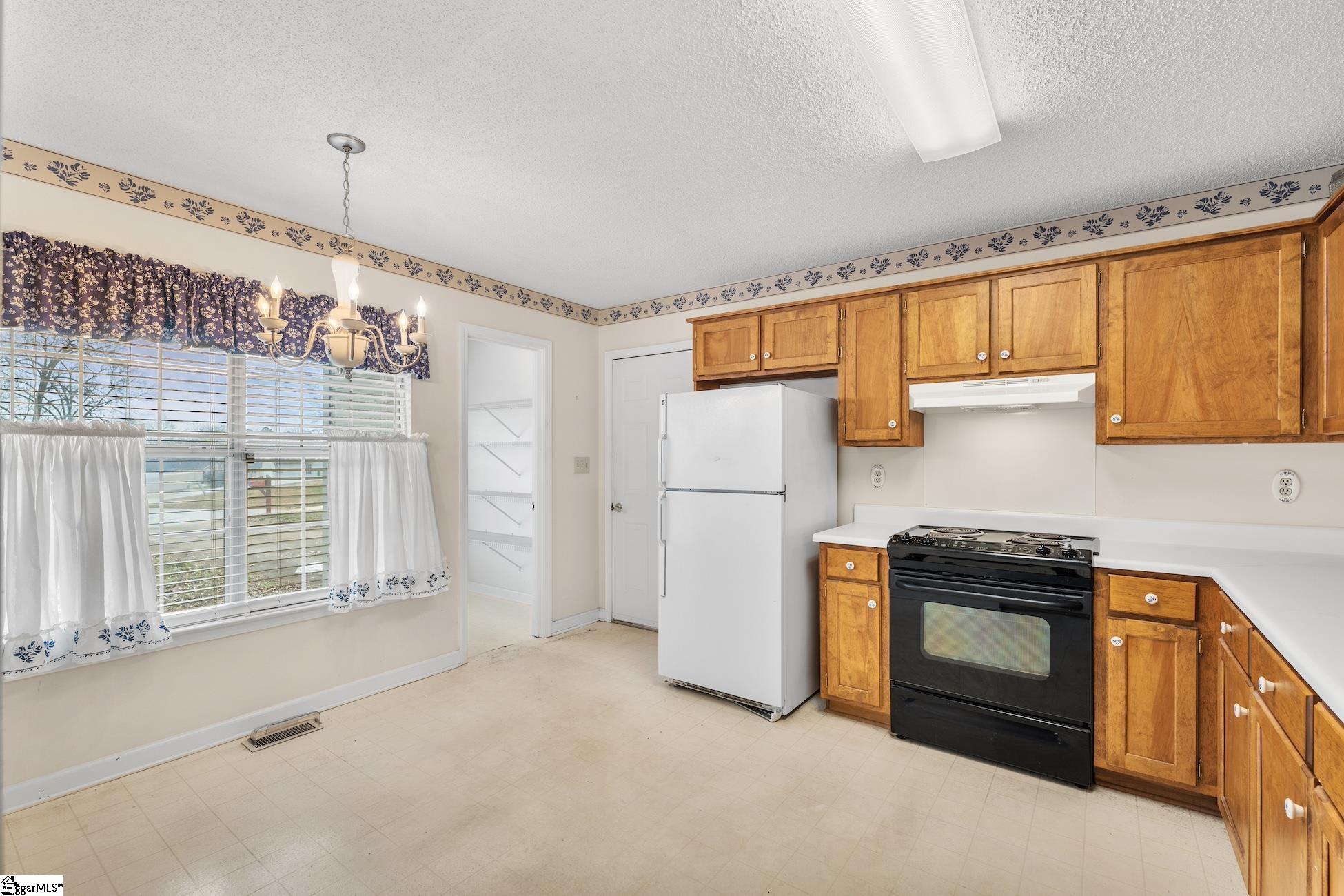 2 Ridgeside Court Greenville, SC 29617 - Photo 10 of 28 Gallery Image 10