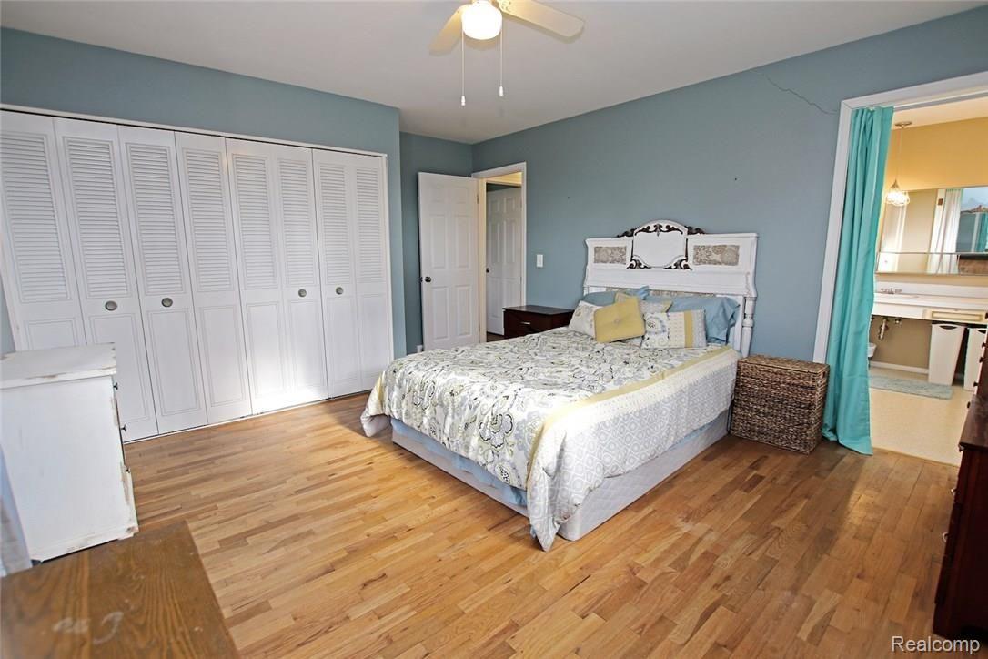9488 Hegel Road Goodrich, MI 48438 - Photo 23 of 42 23) Bedroom 2.jpg