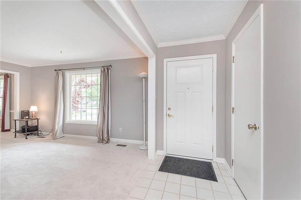 12816 Charing Cross Road Carmel, IN 46033 - Photo 3 of 29 Gallery Image 3