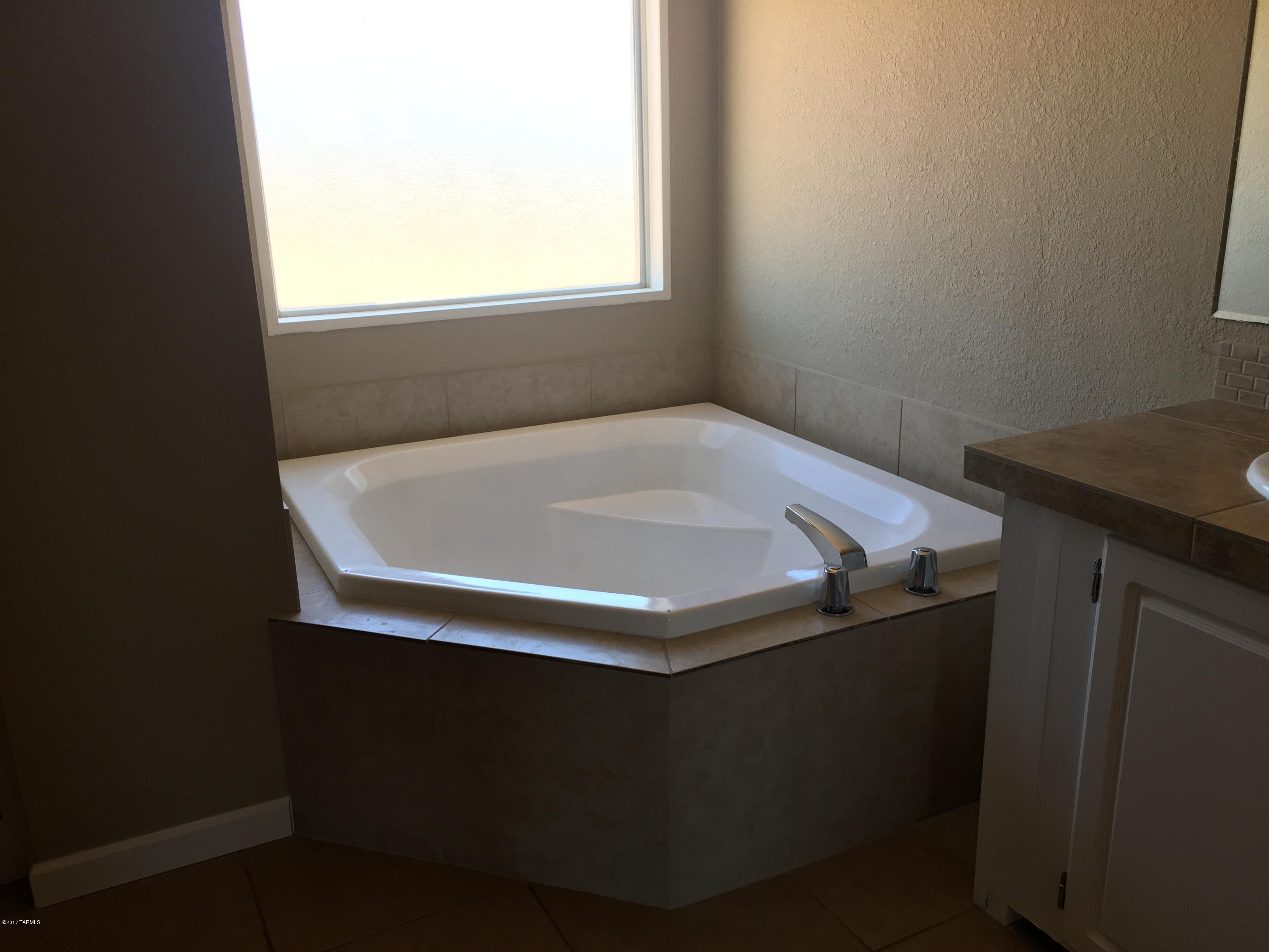 9990 East Andrada Road Vail, AZ 85641 - Photo 11 of 15 Gallery Image 11