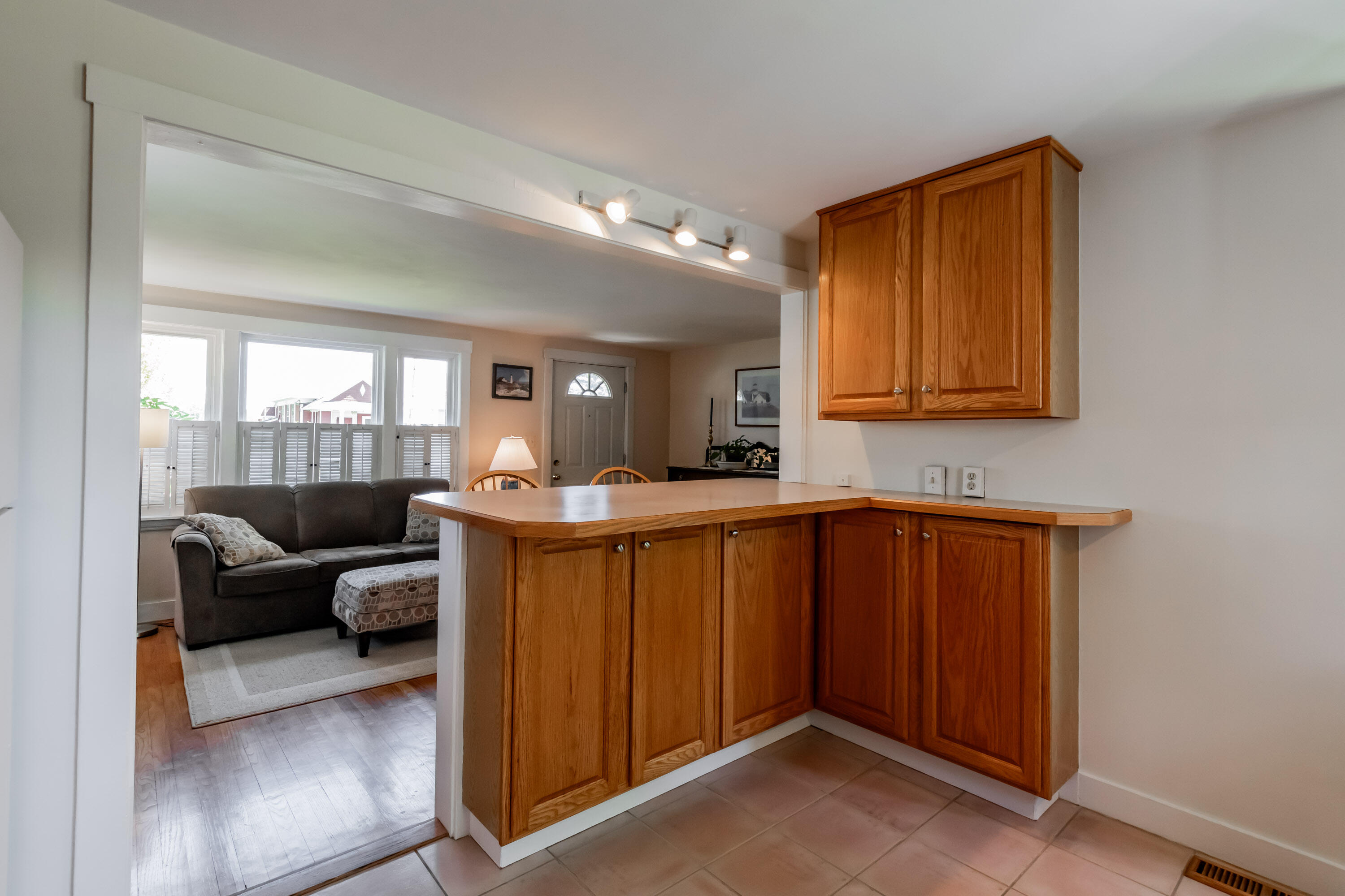 360 Tuttle Road Cumberland, ME 04021 - Photo 12 of 43 20240513ms-81019