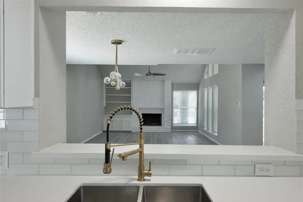 $2,195 | 5111 Pinewilde Drive, Houston, TX 77066